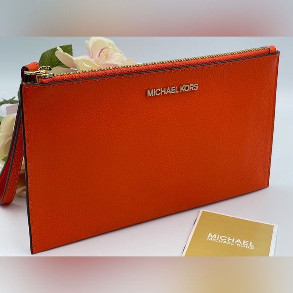 Michael Kors Jet Set Large Leather Clutch Wristlet - Picture 4 of 11